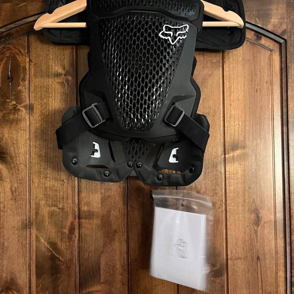 Fox Racing Chest Protection - Picture 4 of 4